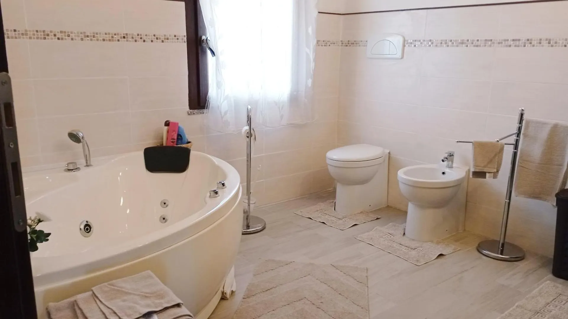 La Ghirielle Apartamento Pimentel Itália